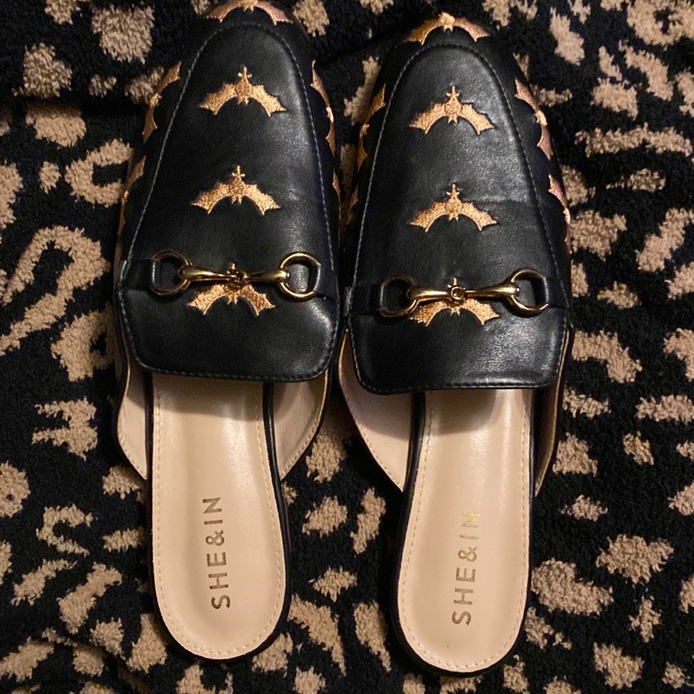 SHEIN size 42 black mules with gold color embroidered bats
